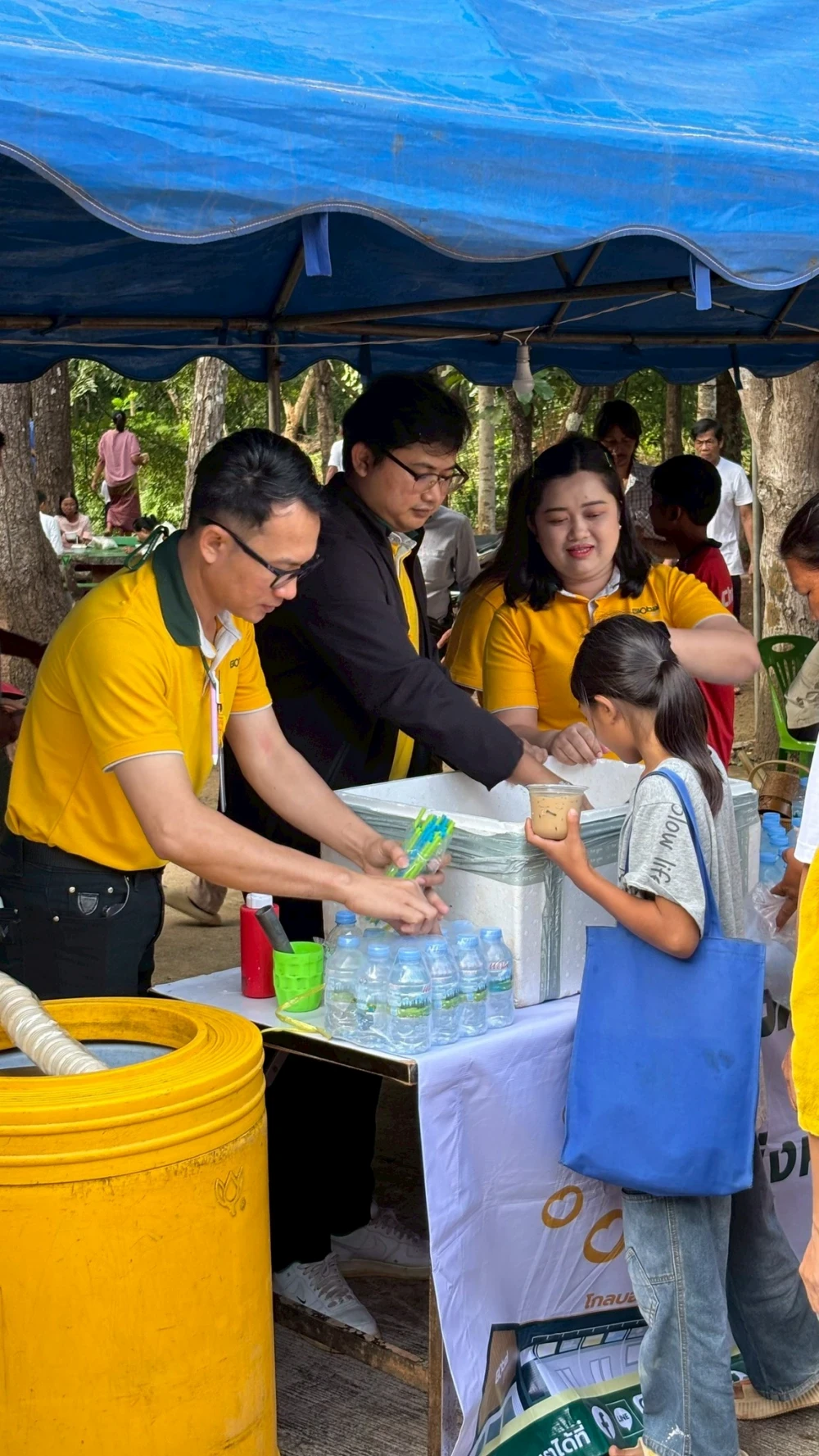 Global House Sawang Daen Din Supports Community through “Pan Sook Sang Roy Yim” CSR Initiative at Kathin Ceremony