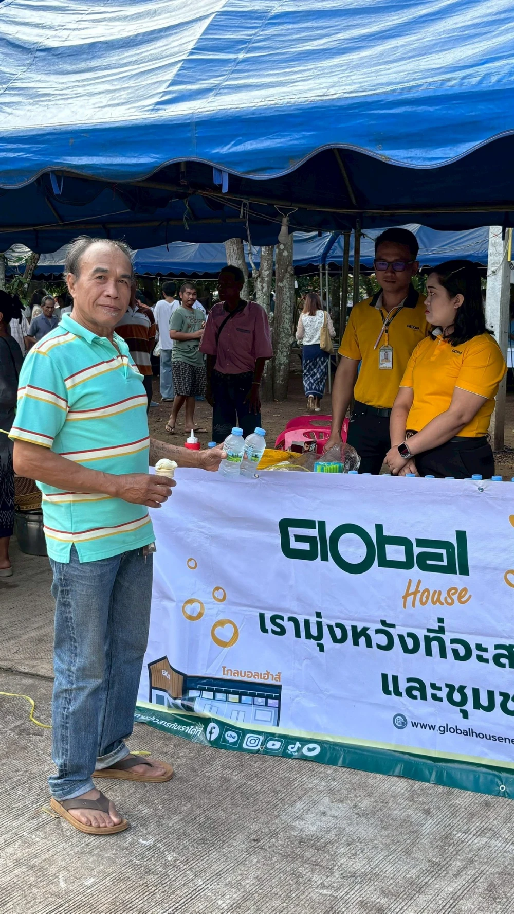 Global House Sawang Daen Din Supports Community through “Pan Sook Sang Roy Yim” CSR Initiative at Kathin Ceremony