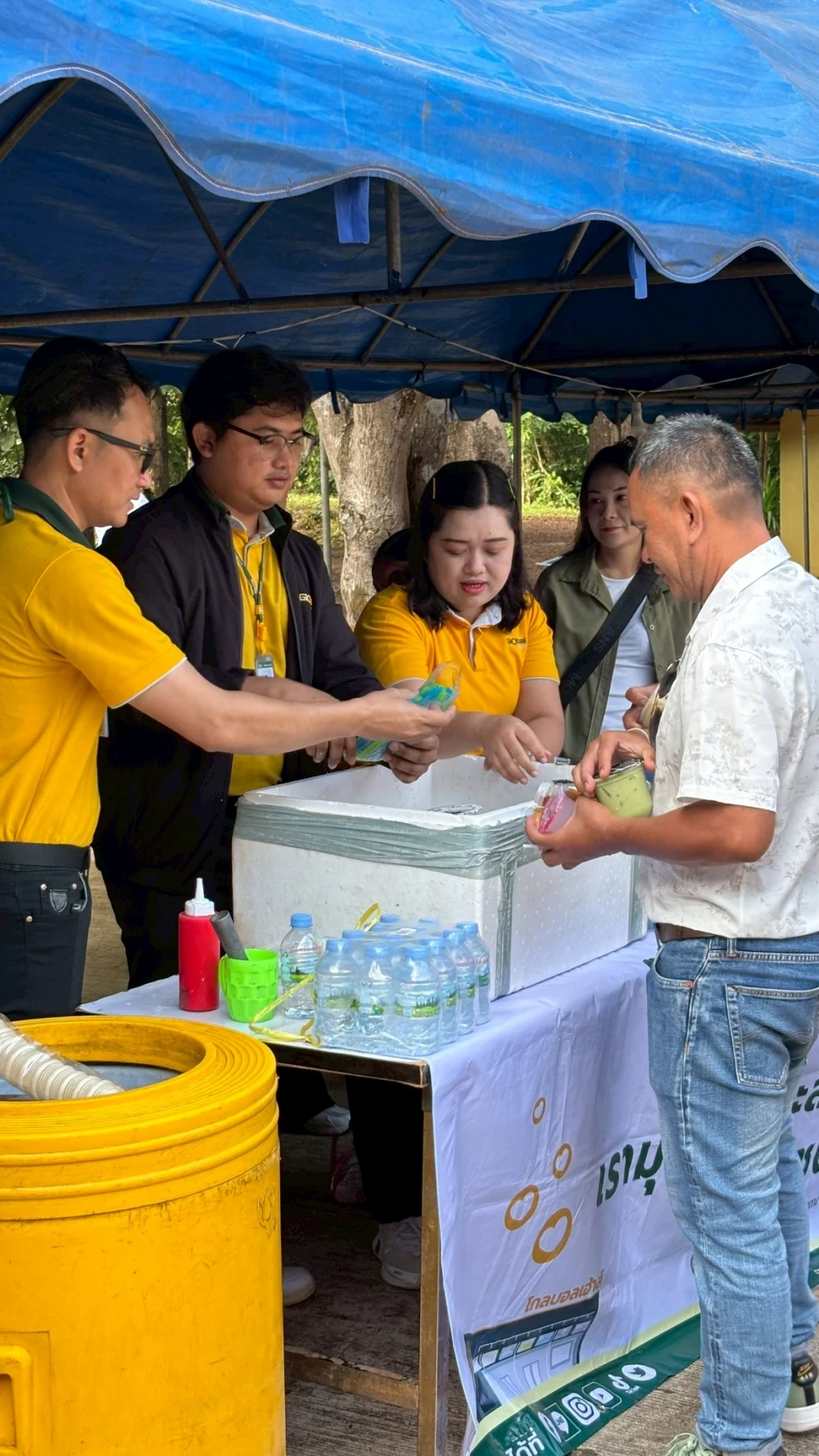 Global House Sawang Daen Din Supports Community through “Pan Sook Sang Roy Yim” CSR Initiative at Kathin Ceremony