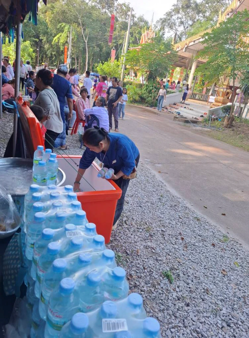 Global House Sawang Daen Din Participates in Community Development through “Pan Sook Sang Roy Yim” CSR Initiative