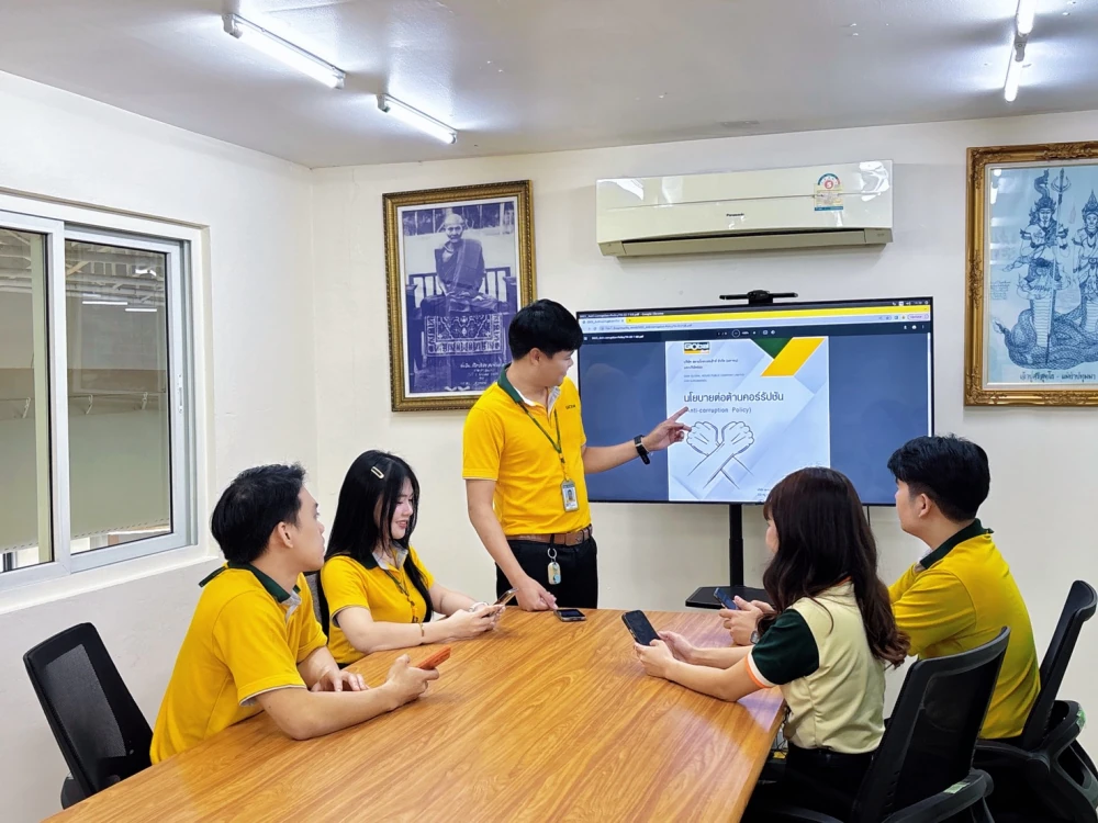 การสื่อสาร ให้ความรู้ และสร้างความตระหนัก